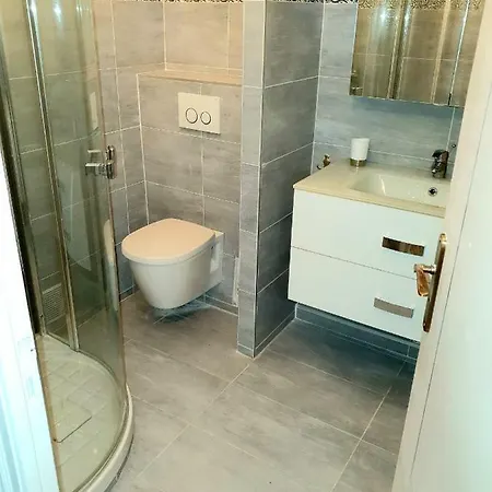 Charmant 3 Pieces A 200 M De La Mer. Apartment