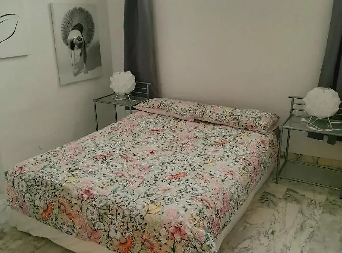 3 Pieces A 200 M De La Mer. * Antibes